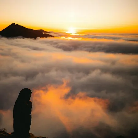 Cozy Tipi - The Lowfo House Lofoten Lüks kamp alanı